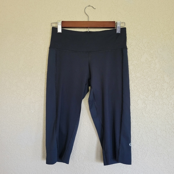 lululemon athletica Pants - LULULEMON Black Crop